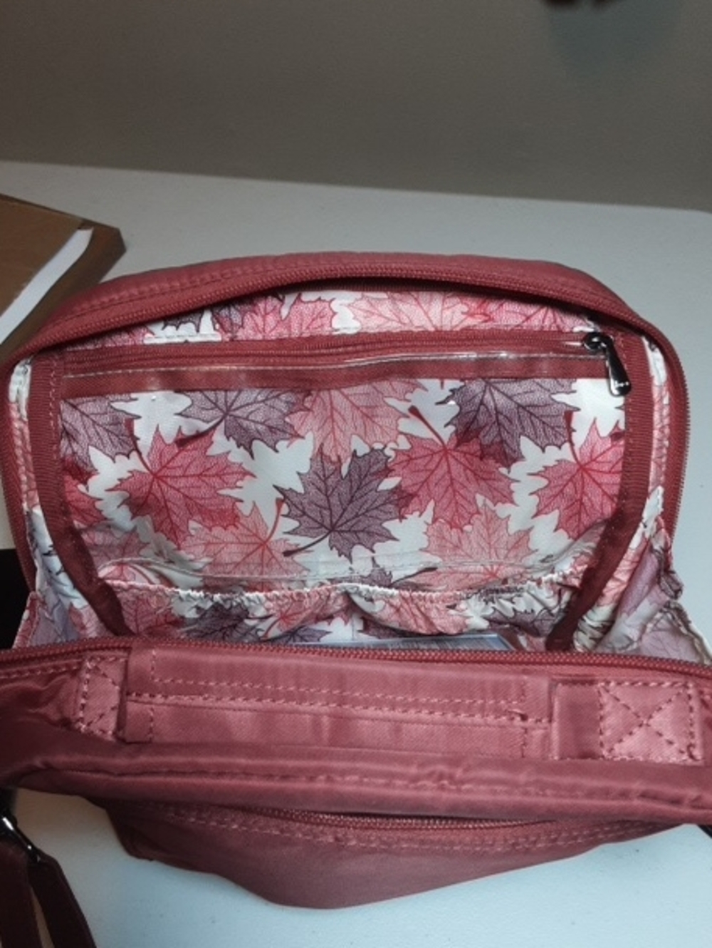 Lug Ranger2 Crossbody, Quilted, In Red - Picture 6 of 9